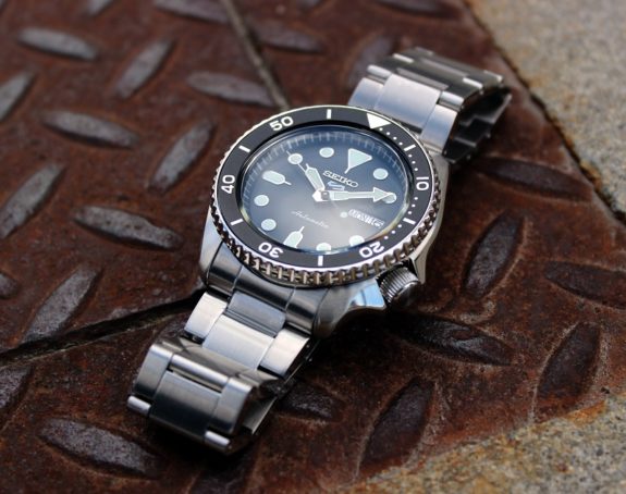 Seiko 5- Sports Dive Style Automatic